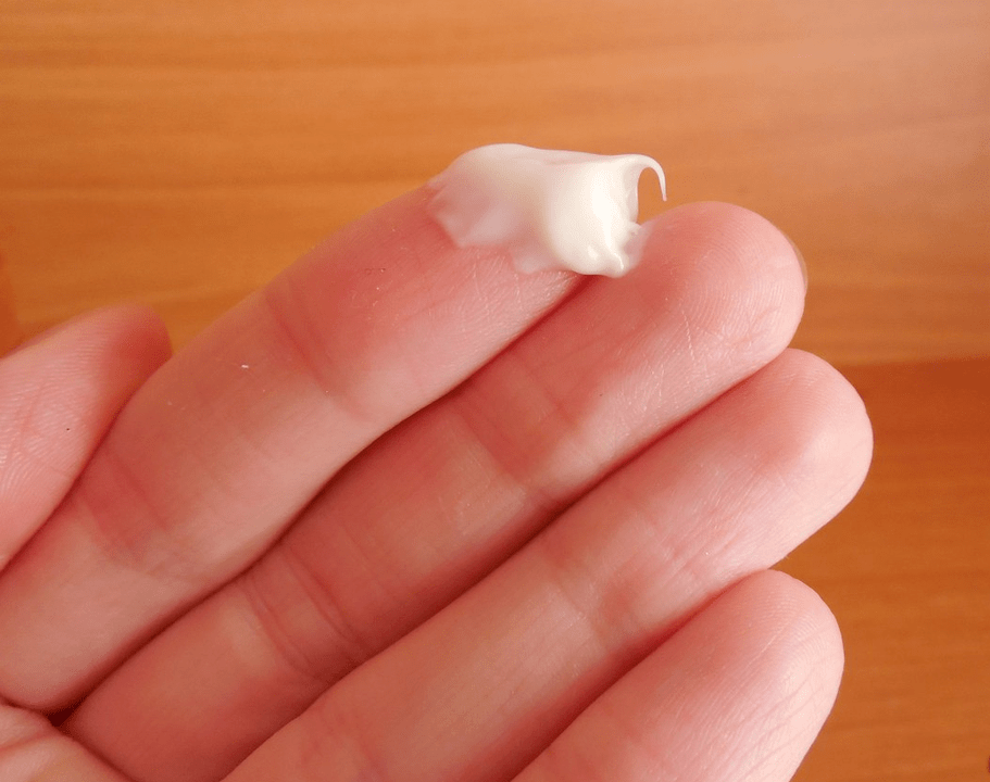 A crema de gelararex non flúe e non se sucia